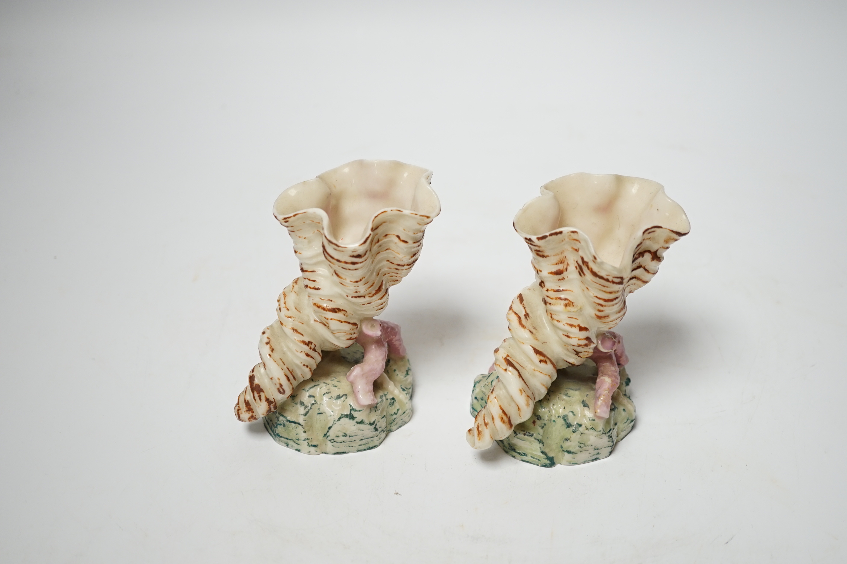 A pair of 19th century Royal Worcester ‘shell’ vases, 10cm